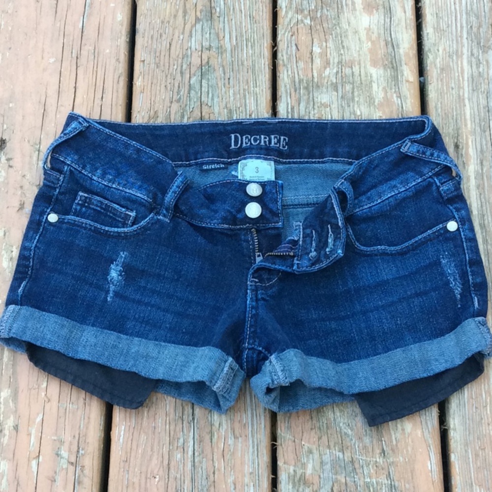 Decree jean shorts